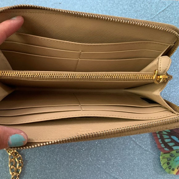 Prada zippy wallet - Picture 3 of 5